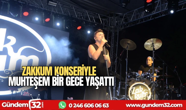 Zakkum konseriyle muhteşem bir gece yaşattı