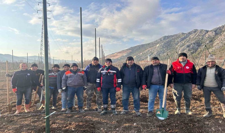 Eğirdir’de çiftçilere modern tarım yöntemleri anlatıldı