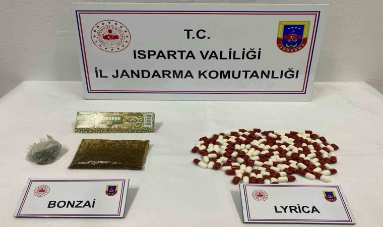 Isparta’ya uyuşturucu getirmek isteyen şüpheli jandarmaya yakalandı